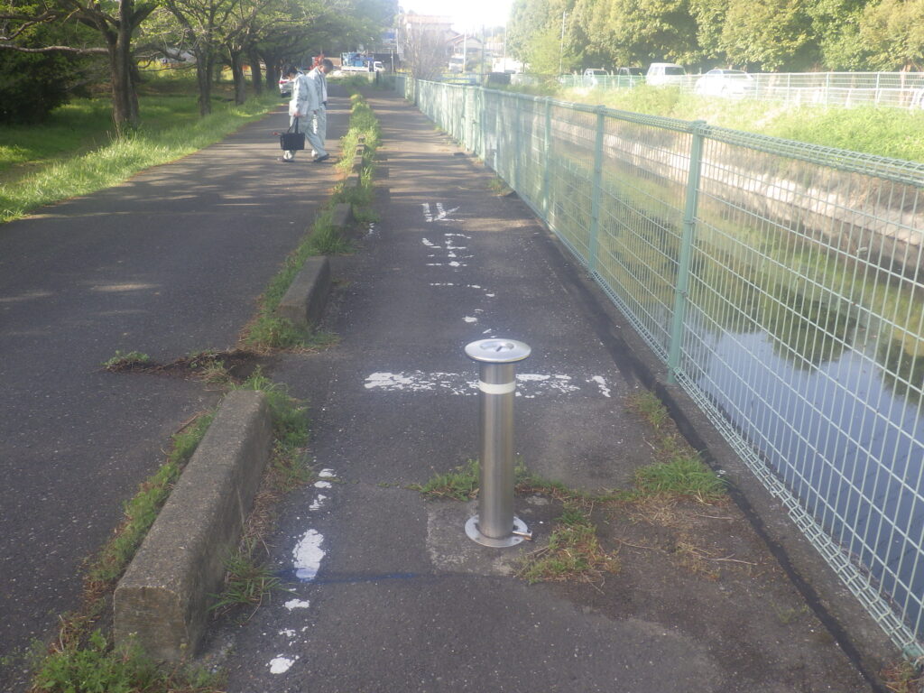 埼玉県さいたま農林振興センター発注
4水活さ第202号遊歩道及び水路工事